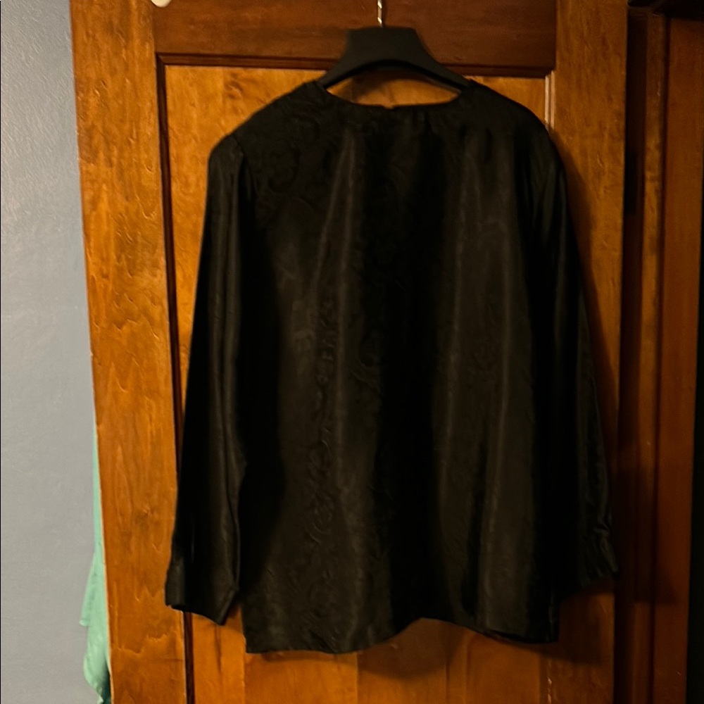 Elegant Black Long Sleeve Blouse